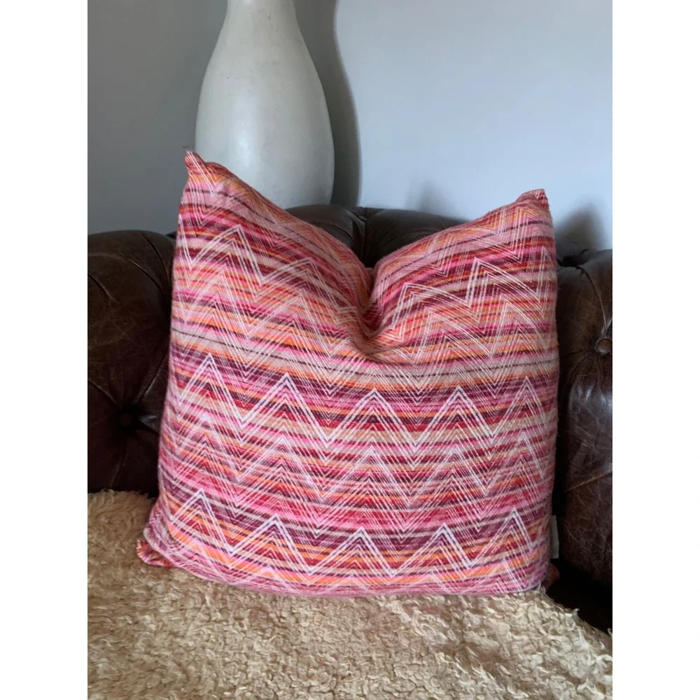 Nido Notte Italia Throw Pillow Pink Orange White ZigZag Chevron Pattern down‎